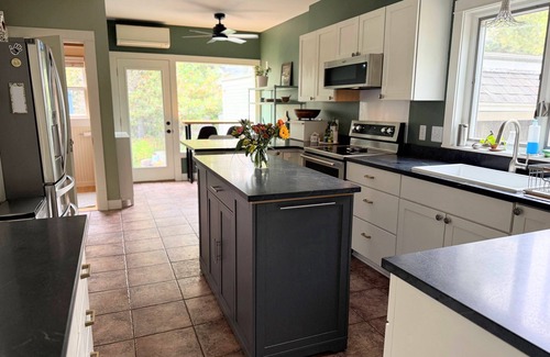 Eau Claire House | Beautiful third ward home with hot tub and close to Downtown and University.