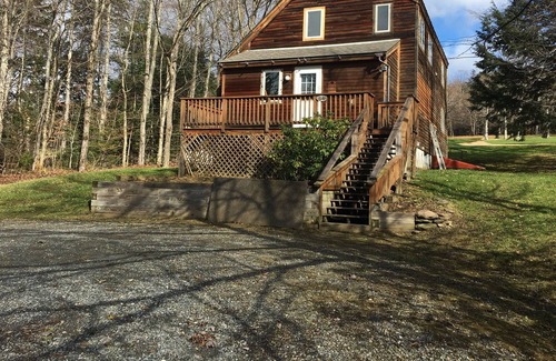 Wilmington Ski Chalet | Beautiful-Top Guest rated -Golf/Ski Home W/Hot Tub and heated pool access.