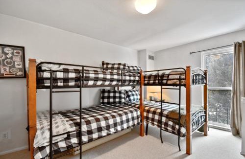Park Meadows House | Beautiful Townhome on Free Shuttle Route Minutes to PC Resorts