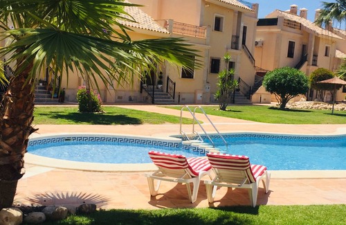 Algorfa House | Beautiful Townhouse in La Finca Golf, with Wifi & Air Con overlooking Pool.