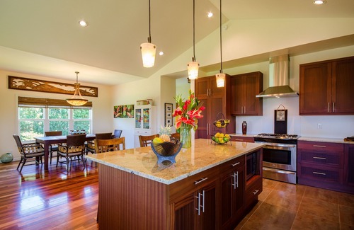 Pepeekeo House | BEAUTIFUL TROPICAL STYLE CUSTOM HOME WITH POOL