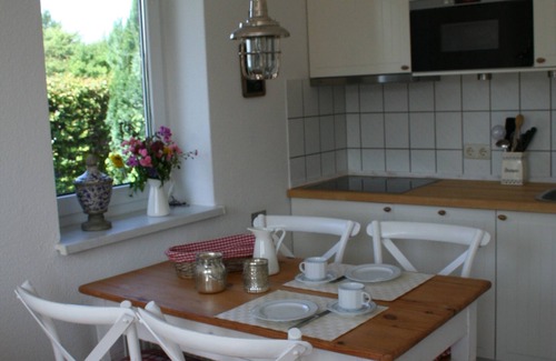 Kalifornien House | Beautiful vacation home, 150m to sandy beach with own beach chair, garden, sauna, WLAN