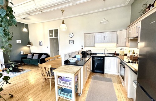 Kilmartin Apartment | Beautiful Victorian Luxury Flat in the Heart of th