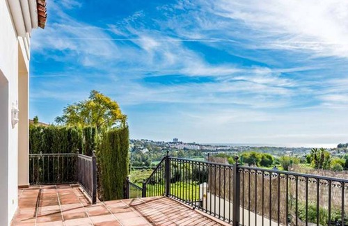 Benahavis Villa | Beautiful Villa beside La Quinta Golf and Weston 5*Hotel.