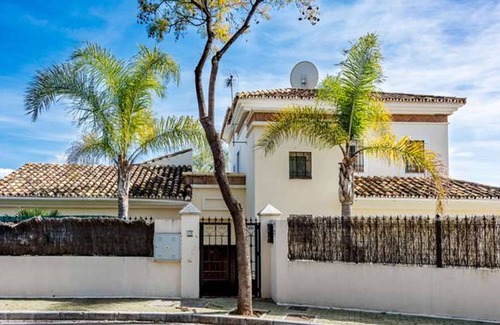 Benahavis Villa | Beautiful Villa beside La Quinta Golf and Weston 5*Hotel.