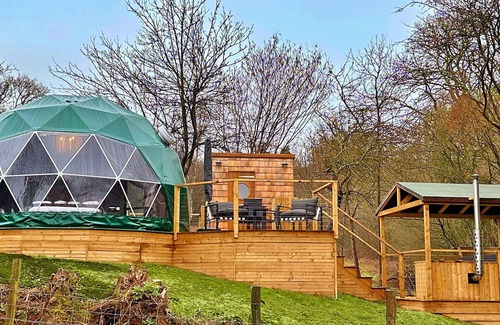 Chiddingstone Hoath House | Beautiful villa for 4 guests with hot tub, WIFI and terrace