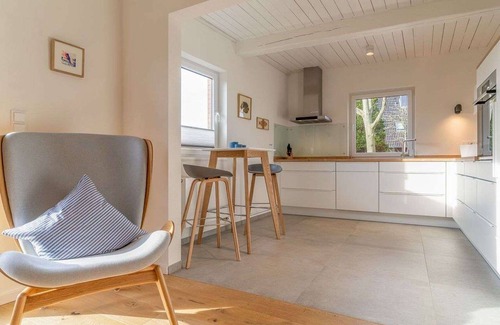 Hauert House | Beautiful villa for 4 guests with WIFI, TV, terrace and pets allowed