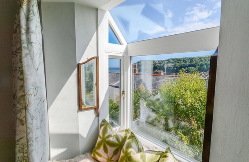 Kingsand House | Beautiful villa for 8 guests with WIFI, pets allowed and parking