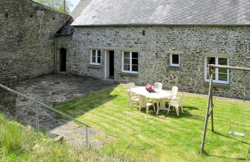 Portbail House | Beautiful villa for 6 people with WIFI, TV, terrace and pets allowed