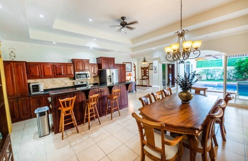 Bejuco Villa | Beautiful villa in gated community with private pool and pickleball court