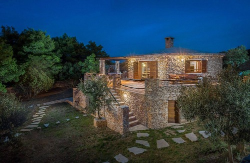 Povlja Villa | Beautiful Villa Mario