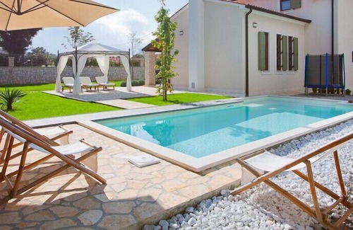 Snasici Villa | Beautiful Villa Nikola