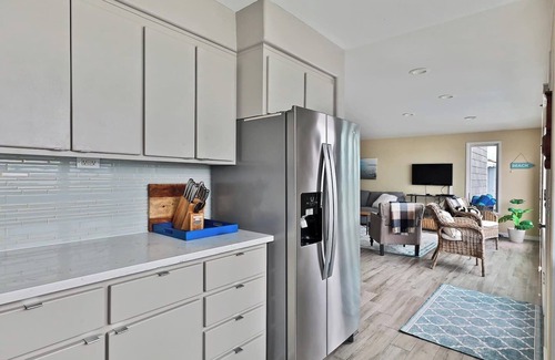 Greenbank House | Beautiful Whidbey Island Waterfront 2 Bedroom, 2 Bath home, Sleeps 6