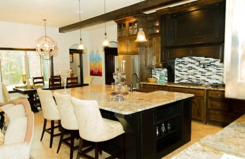 Ardmore House | Beautiful wooded acreage minutes from Lake Murray