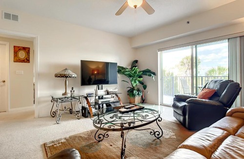 New Smyrna Beach Apartment | Beautifully appointed 32 condo with gorgeous estuary Views. OW10-305