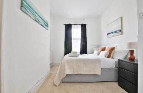 Roath Apartment | Beautifully Designed Flat with Full Amenities