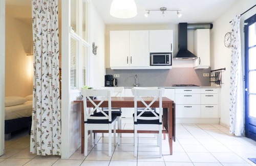 Grijpskerke House | Beautifully furnished 2-4-person holiday studio in Grijpskerke with a central location in Walcheren