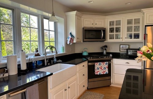 Mid-Coast and Islands House | Beautifully landscaped, Spacious home, conveniently located in Harpswell