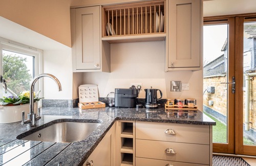 Moreton-in-Marsh Cottage | Beautifully presented dog friendly - Topside