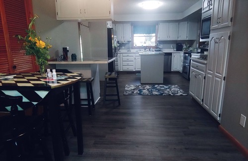 Mount Morris Apartment | Beautifully remodeled retreat. 3 mins from Letchworth