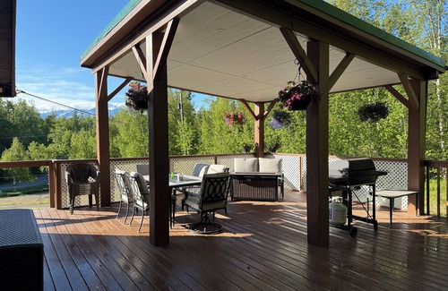 Wasilla House | Beautifully Renovated Family Haven - Spacious, Stylish & Ready to Welcome You!