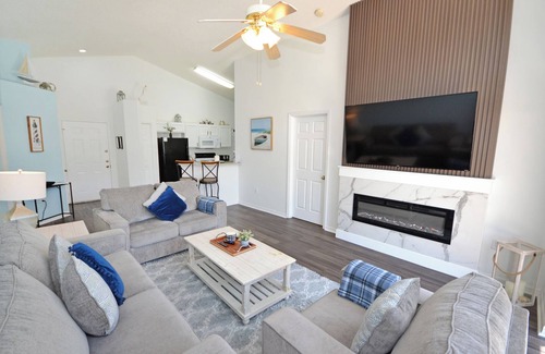 Westridge House | Beautifully updated three bedroom, two bath pool home with spa and games room!