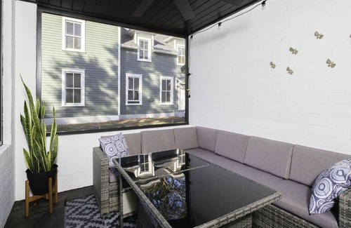 Duckpond House | Beautifully updated 2 bed/1 bath in Duck Pond