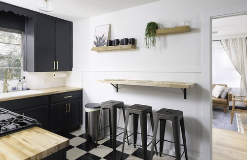 Duckpond House | Beautifully updated 2 bed/1 bath in Duck Pond
