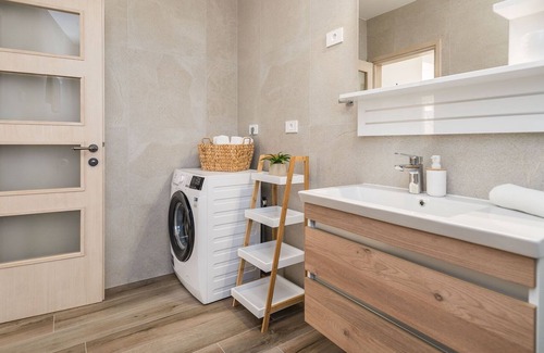 Privlaka Cabin | Beautiuful stonehouse Villa in Privlaka with heated pool and jacuzzi for 6 people