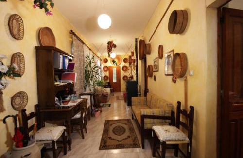 Sestu House | beb "Ziu Antoi e Zia Srivia"