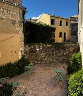 Old Town Apartment | Bebeto Suite