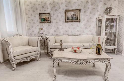Old Town Apartment | Bebeto Suite