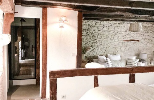 Tourtoirac Bed & Breakfast | Bed and Breakfast 'Domaine De Pragelier, Le Caribou' with Shared Pool