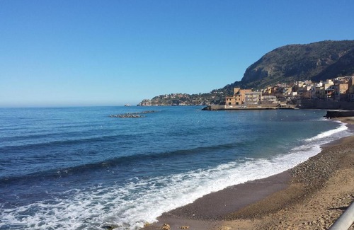 Aspra Bed & Breakfast | Bed And Breakfast Marina d'Aspra