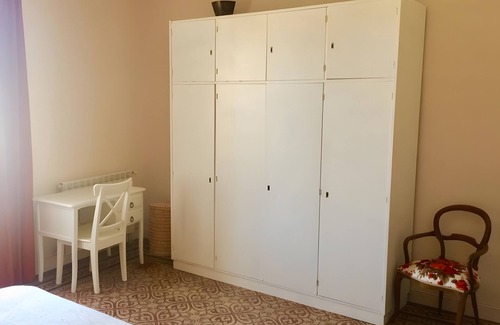 Salinelles Bed & Breakfast | Bed and Breakfast 'Printemps' with Shared Terrace, Private Garden and Wi-Fi
