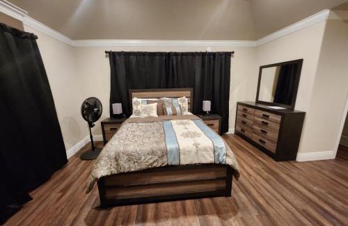 Clovis House | Bedroom with Private Bath/Closet & shared kitchen/laundry