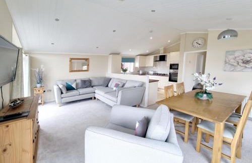 Fitling House | Beech 26 Hot Tub