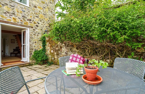 Dunkeswell House | Beech Cottage - sleeps 4 guests in 2 bedrooms