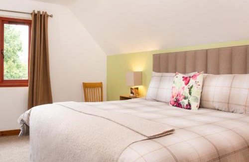 Alness House | Beechwood Lodge Guesthouse