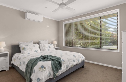 Huskisson House | Beecroft Beach Retreat