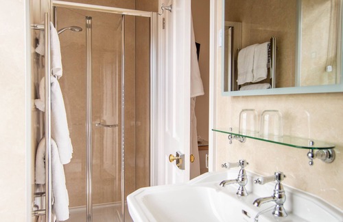Milton Abbot Bed & Breakfast | Beera Farmhouse