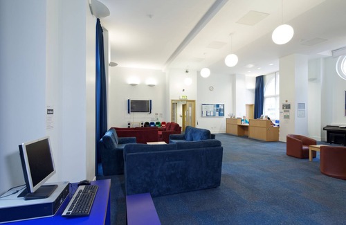 Knightsbridge and Belgravia Hotel | Beit Hall - Campus Accommodation