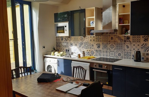 Vorst Apartment | Bel Appartement Lumineux, Récemment Rénové, à 5 min du Parc Duden