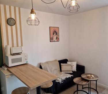 Travexin Apartment | Bel appartement rénové (Le Nichoir)