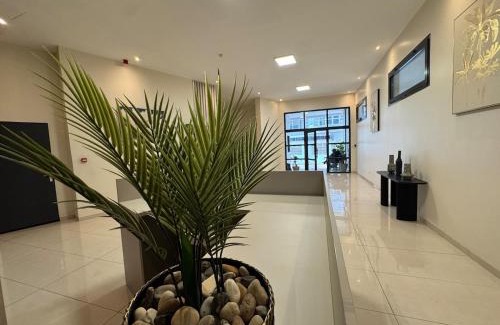 Point E Apartment | Bel appartement type F5 Sakina