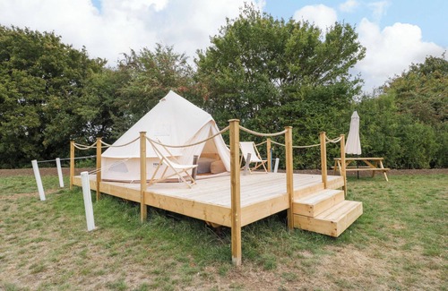 Ashton Keynes Cottage | BELL 2, pet friendly, character holiday cottage in Malmesbury