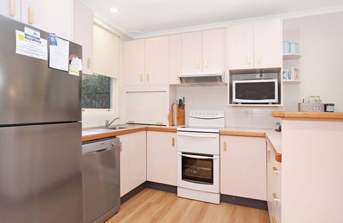 Hawks Nest House | Bella Luca - Pet Friendly Home