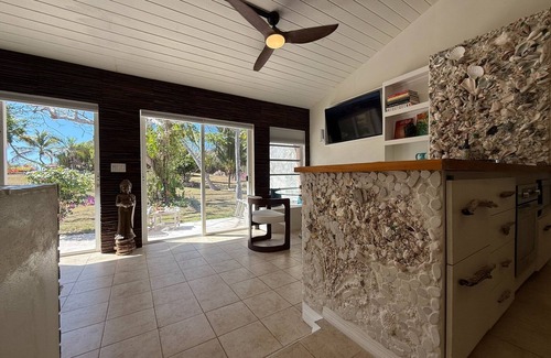 Gregory Town Cottage | Bella Mango: A Serene Cottage in C. Eleuthera’s Gregory Town, Oleander Gardens.