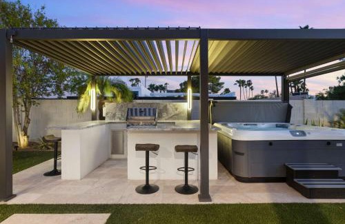 Raskin Estates House | Bella Palma - Elegance & Style with Putt Pool & Spa