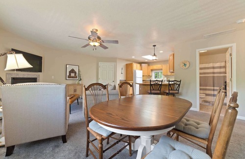 Bellaire House | Bellaire Riverfront House: Kayak,Fish,Golf & Fall Colors!